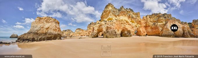 J7405104. Praia dos Três Irmãos, Carvoeiro. Algarve (Portugal)