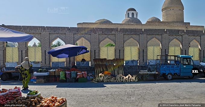 OF249009F3. Market next to Chashmai Ayub Mausoleum