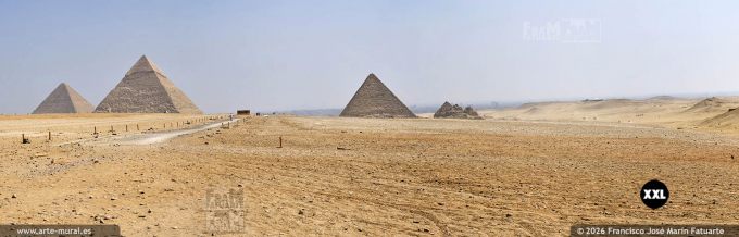PRF6113804. Giza pyramid complex  (Egypt)