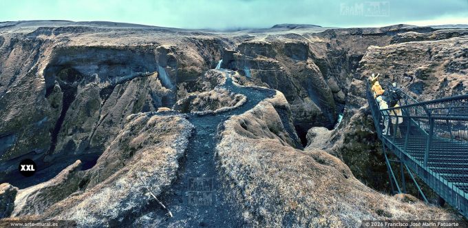 QA7R517006. Fjaðrárgljúfur canyon, South Region (Iceland)