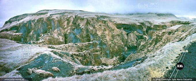 QA7R521204. Fjaðrárgljúfur canyon, South Region (Iceland)