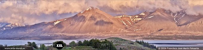 QF6933206. Hvalfjarðarsveit mountains seen from Bogarnes, Western Region (Iceland)