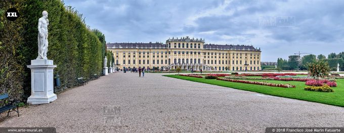 IF933804. Schönbrunn Palace, Vienna 