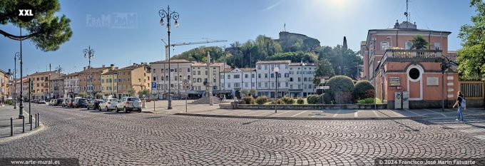 OF4115708. Piazza della Vittoria with Castle in the background, Gorizia (Italia)